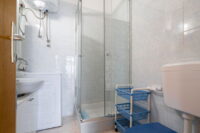ljiljana-blue-apartment-bathroom-08-2023-pic-01