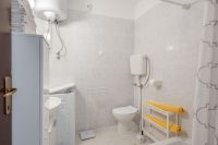 ljiljana-white-apartment-bathroom-05-2024-pic-01