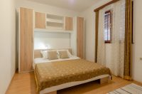 ljiljana-white-apartment-bedroom-06-2018-01